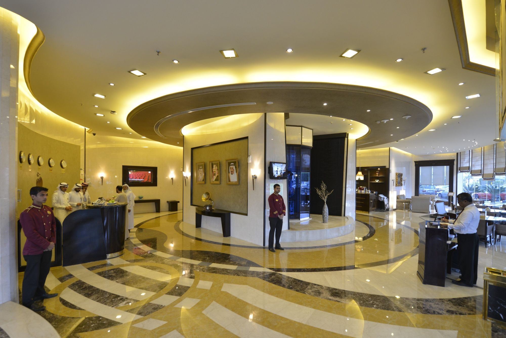 Awaliv International Hotel Ta'if Exterior photo Lobby