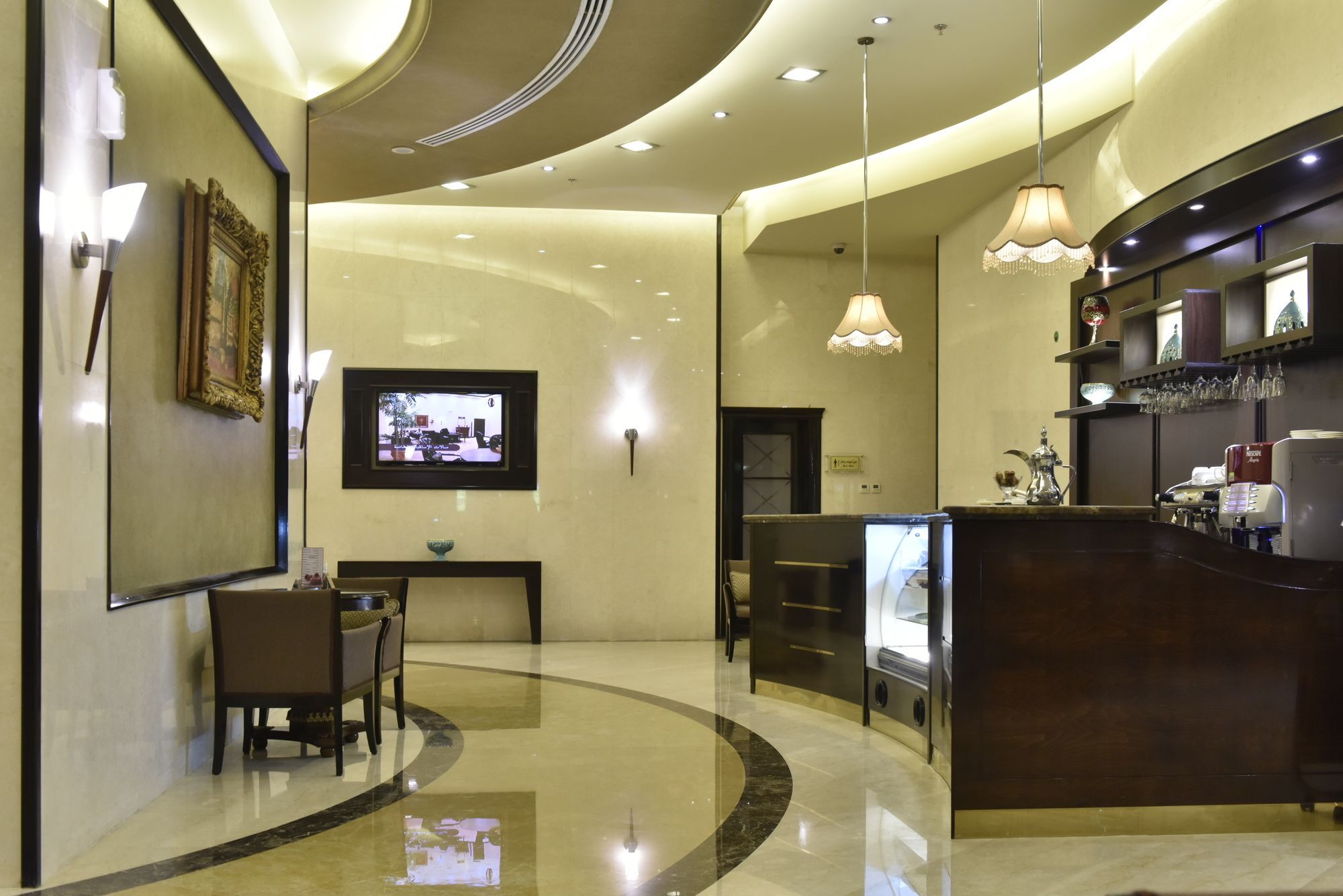 Awaliv International Hotel Ta'if Exterior photo The lobby of the hotel